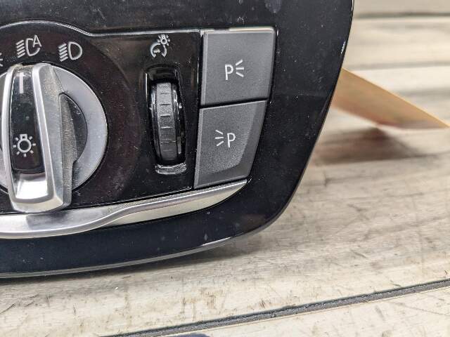 17-23 OEM BMW F90 M5 G30 G32 Headlight Switch Control Panel Light Module BLACK