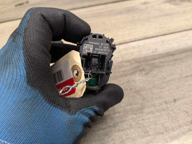 17-23 OEM BMW G30 G32 530 540 M550 Engine Start Stop Button Push Dash Switch