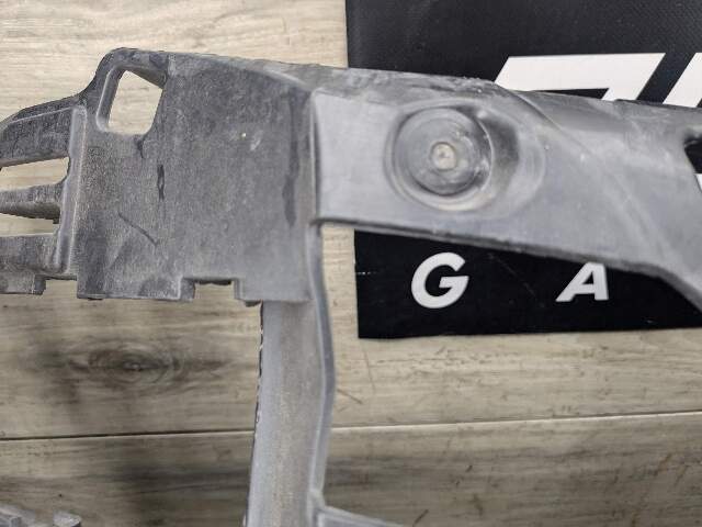 17-23 OEM BMW F90 G30 FRONT Left Right Bumper Fog Light Guide Bracket Mount PAIR