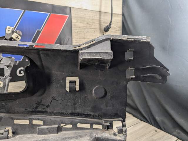 17-23 OEM BMW F90 G30 FRONT Left Right Bumper Fog Light Guide Bracket Mount PAIR