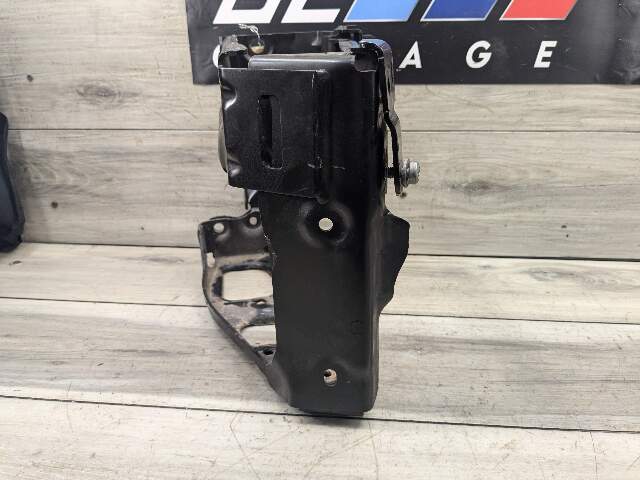 16-24 OEM BMW G12 G30 F90 M5 M8 Left Bumper Radiator Support Crash Reinforcement