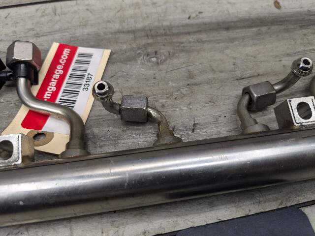 16-19 OEM BMW G12 750 G30 M550 Left Engine N63R Fuel Injector Rail Lines 1-4