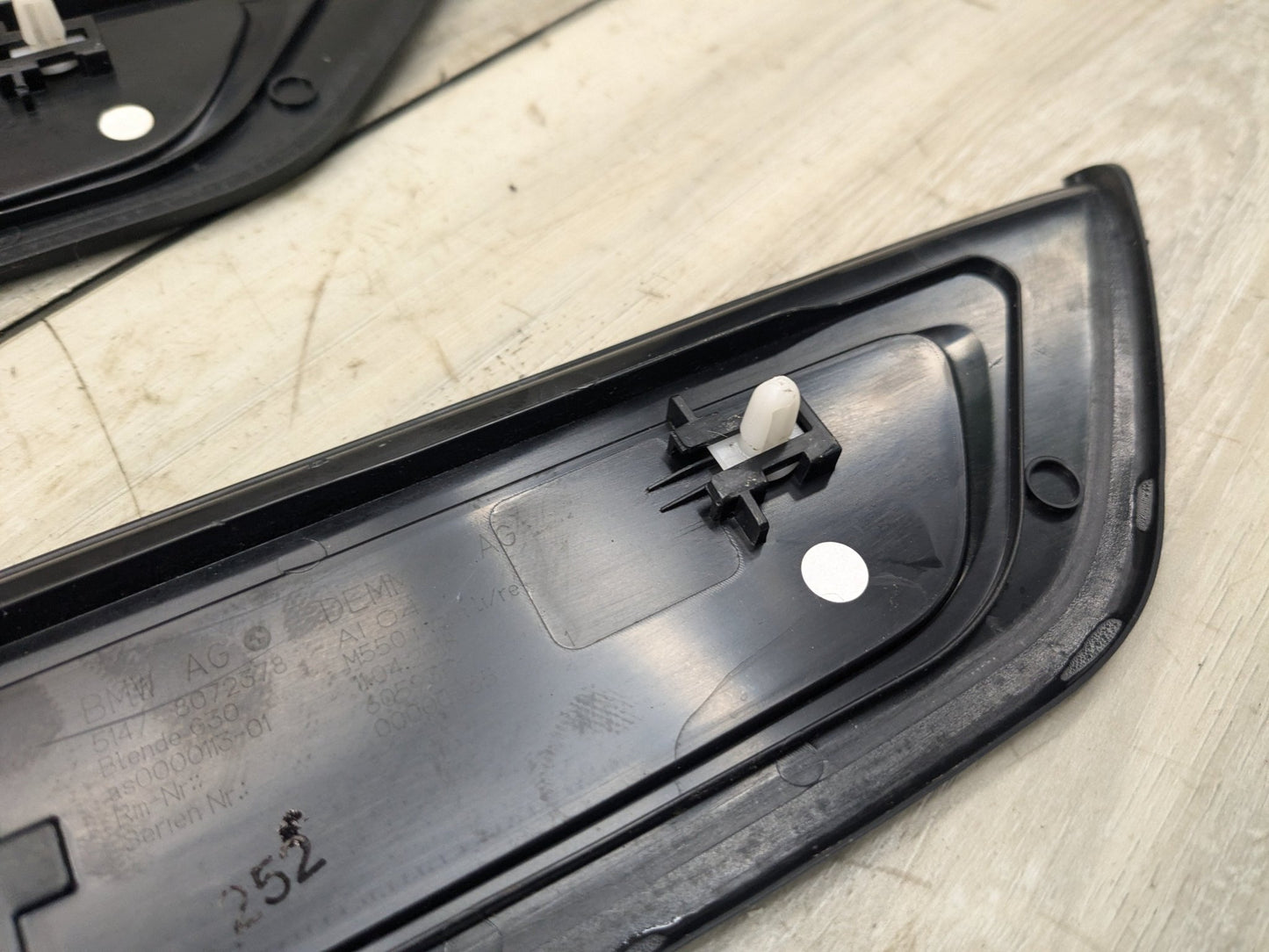 NOTE* 17-23 OEM BMW G30 Front Left Right Lighter Door Sill Molding M Trim SET