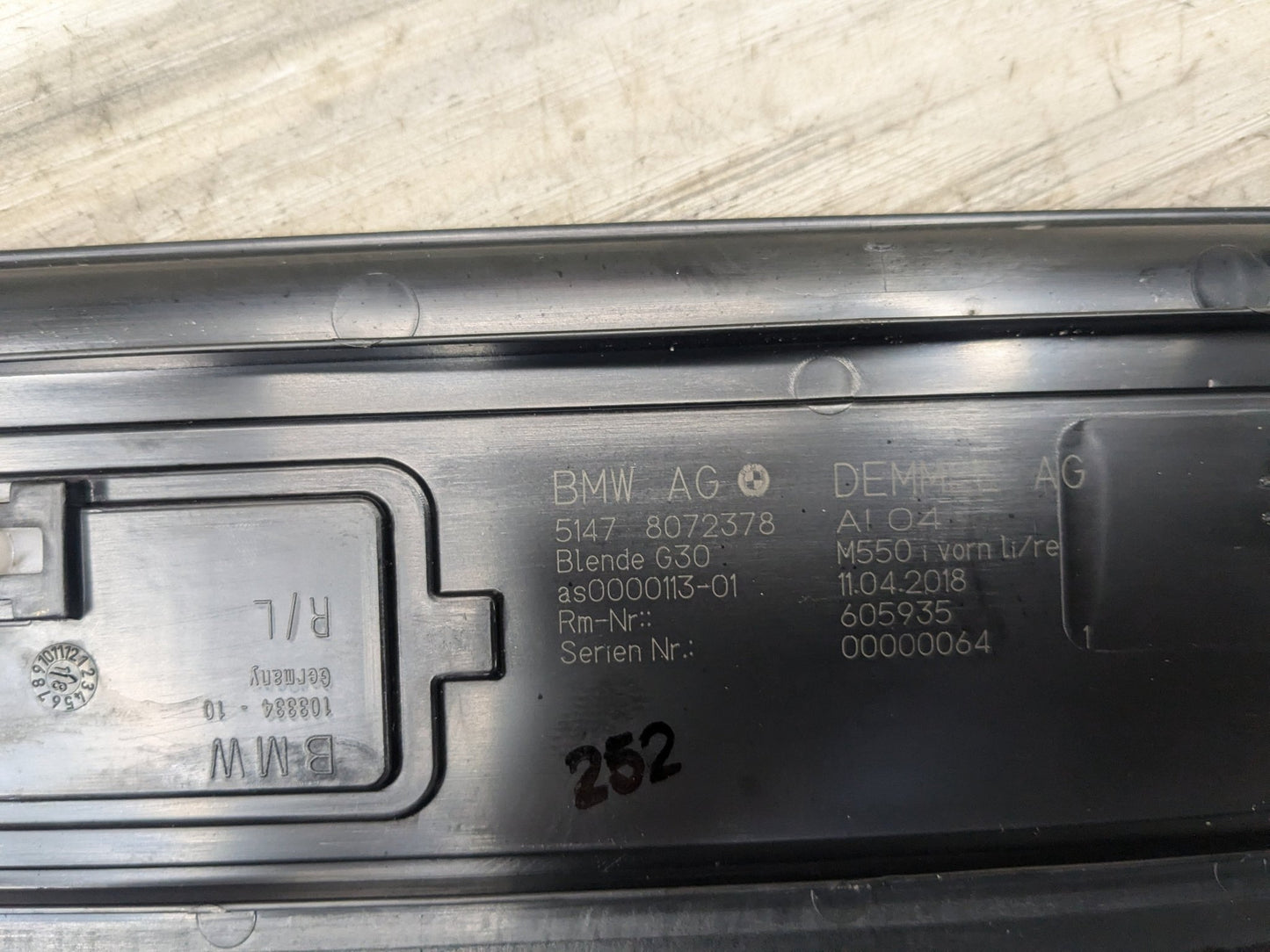 NOTE* 17-23 OEM BMW G30 Front Left Right Lighter Door Sill Molding M Trim SET