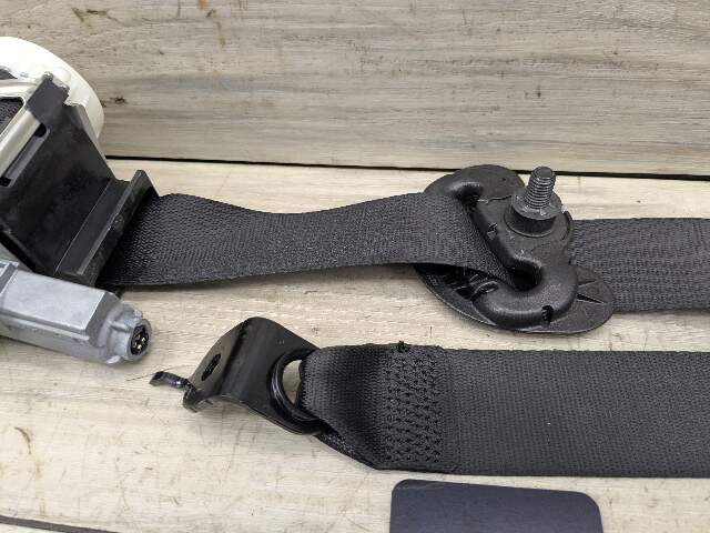 14-20 OEM BMW F22 F32 F82 M4 Front Right Passenger Seatbelt Retractor Black