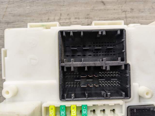 12-20 OEM BMW F80 F30 F36 M2 M3 M4 Body Control Junction Box Module FEM