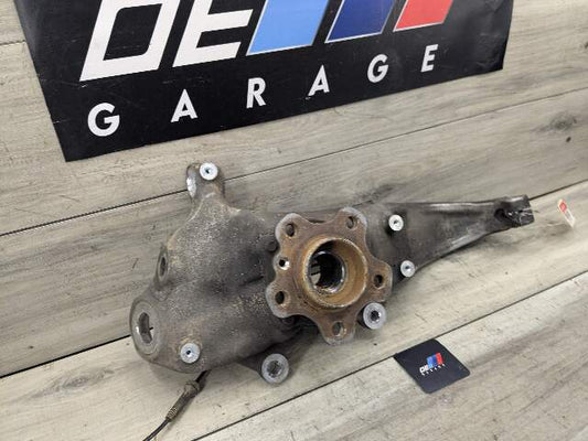 17-23 OEM BMW G30 530 540 M550 AWD Front Left Hub Spindle Knuckle Wheel Bearing