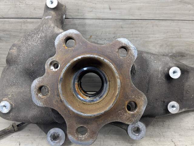 17-23 OEM BMW G30 530 540 M550 AWD Front Left Hub Spindle Knuckle Wheel Bearing