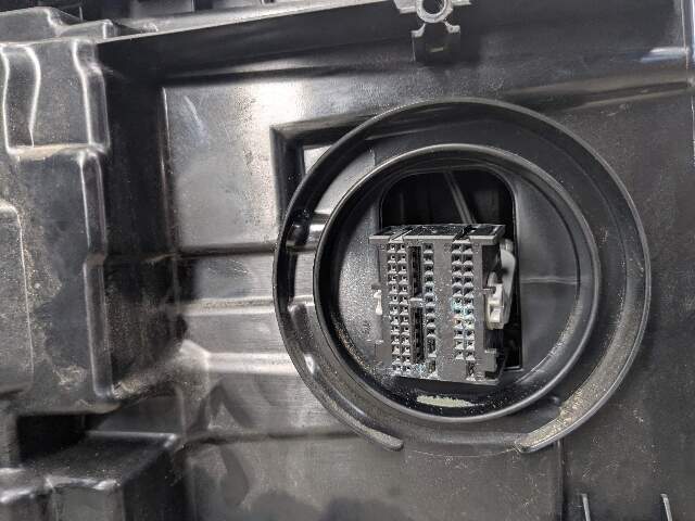 PARTS* 17-20 OEM BMW F90 G30 M550 Passenger Right ICON Adaptive LED Headlight