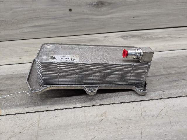 16-24 OEM BMW G05 G11 G12 G30 N63 Auto Transmission Oil Cooler Heat Exchanger