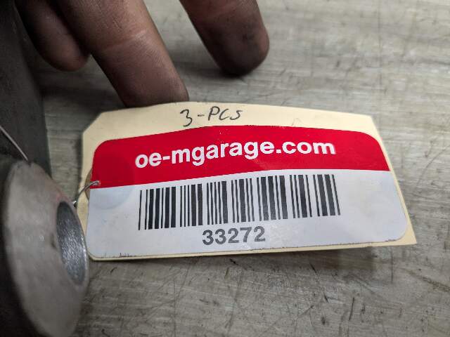 16-23 OEM BMW G11 G12 G30 Rear Right Passenger Side Control Arm Wishbone SET
