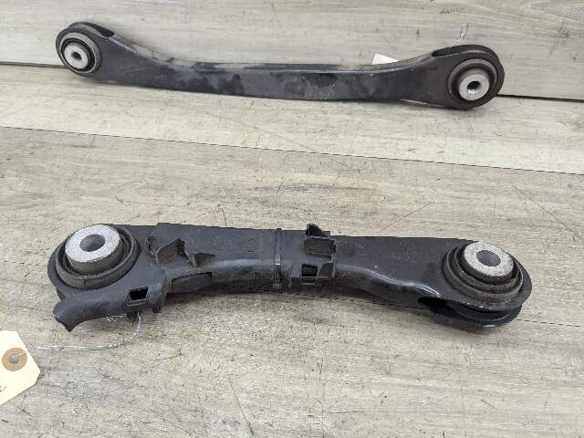 16-23 OEM BMW G11 G12 G30 Rear Right Passenger Side Control Arm Wishbone SET