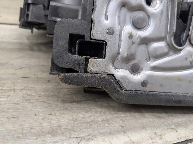OEM BMW F15 F16 F48 F85 G12* I01 FRONT Right Passenger Door Lock Latch Actuator