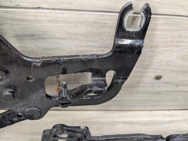 14-19 OEM BMW F15 F16 X5 X6 Left Right Hood Hinge Support Bracket Brace SET