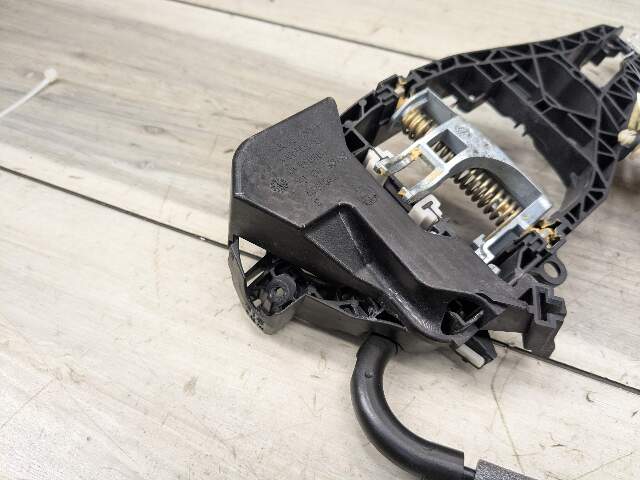 OEM BMW F15 F16 F39 F48 F85 F86 Front Rear Left Door Handle Bracket Holder