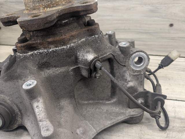 17-23 OEM BMW G30 530 540 M5550 REAR Left Drive Side Hub Knuckle Bearing Carrier