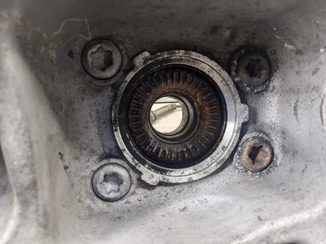 17-23 OEM BMW G30 530 540 M5550 REAR Left Drive Side Hub Knuckle Bearing Carrier