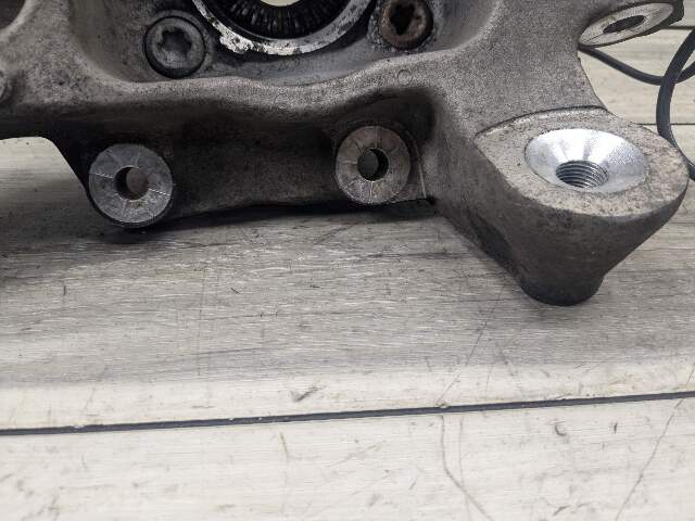 17-23 OEM BMW G30 530 540 M5550 REAR Left Drive Side Hub Knuckle Bearing Carrier
