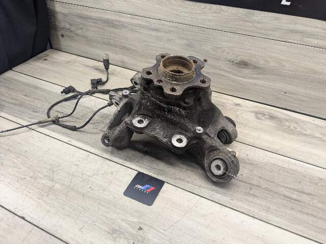 17-23 OEM BMW G30 530 540 M5550 REAR Left Drive Side Hub Knuckle Bearing Carrier