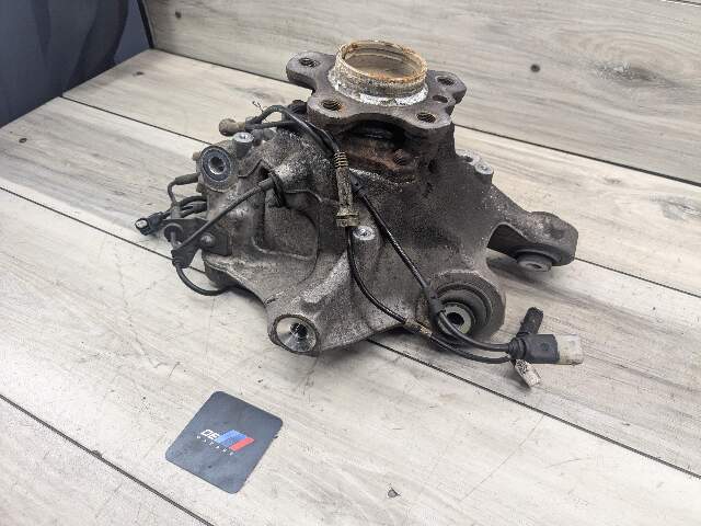17-23 OEM BMW G30 530 540 M5550 REAR Right Passenger Hub Knuckle Bearing Carrier