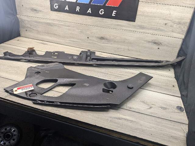 OEM BMW F90 M5 G30 530 540 M550 Front Left Engine Support Sealing Cover Trim SET