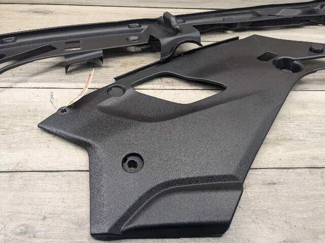 OEM BMW F90 G30 530 540 M550 Front Right Engine Support Sealing Cover Trim SET
