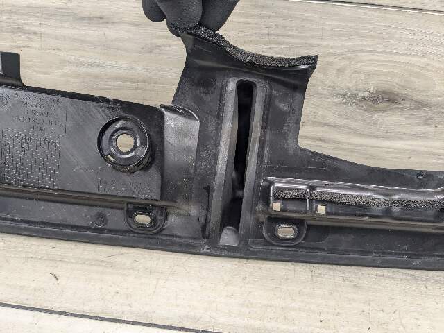 OEM BMW F90 G30 530 540 M550 Front Right Engine Support Sealing Cover Trim SET