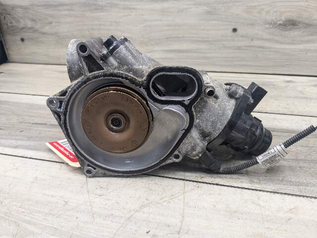 16-19 OEM BMW G12 G30 550 750 Engine N63 Water Pump Cooling Mechanical
