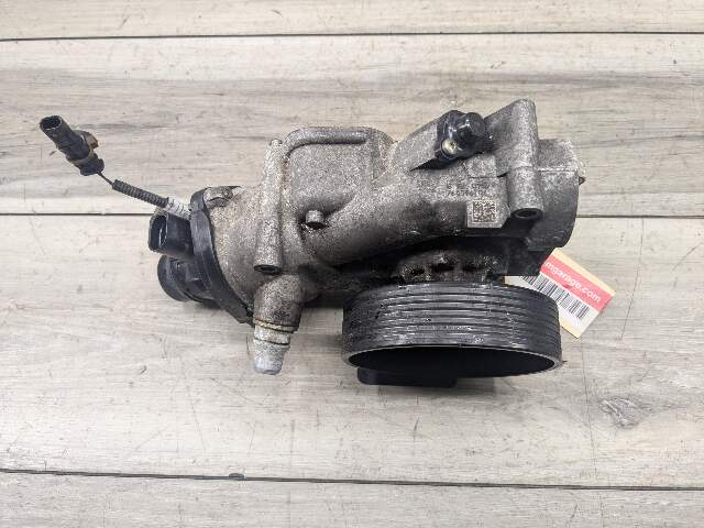16-19 OEM BMW G12 G30 550 750 Engine N63 Water Pump Cooling Mechanical