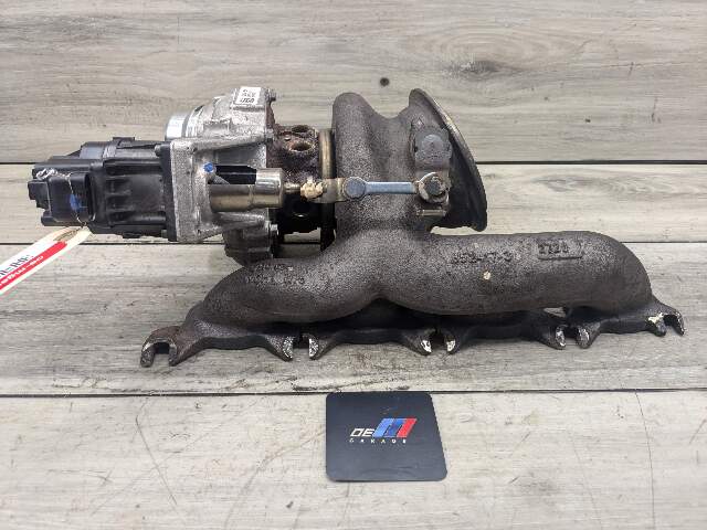 OEM BMW G01 G20 G22 G23 G30 330 530 Engine B46D Turbo Charger w/ Manifold
