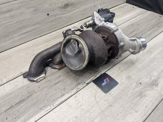 OEM BMW G01 G20 G22 G23 G30 330 530 Engine B46D Turbo Charger w/ Manifold