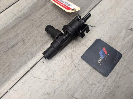 OEM BMW G01 G02 G05 G12 G20 G30 Fuel Tank Vapor Breather Valve B46 B58