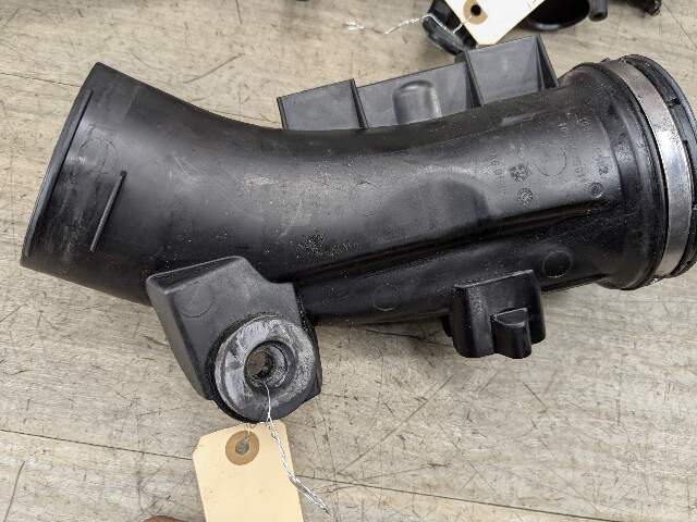 09-19 OEM BMW F12 F13 F15 F16 X5 X6 Front Intercooler Upper Charge Pipe PAIR