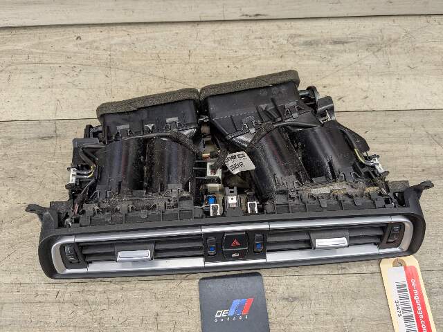 10-15 OEM BMW F01 F02 740 750 Dash Center Air Vent Grille Black