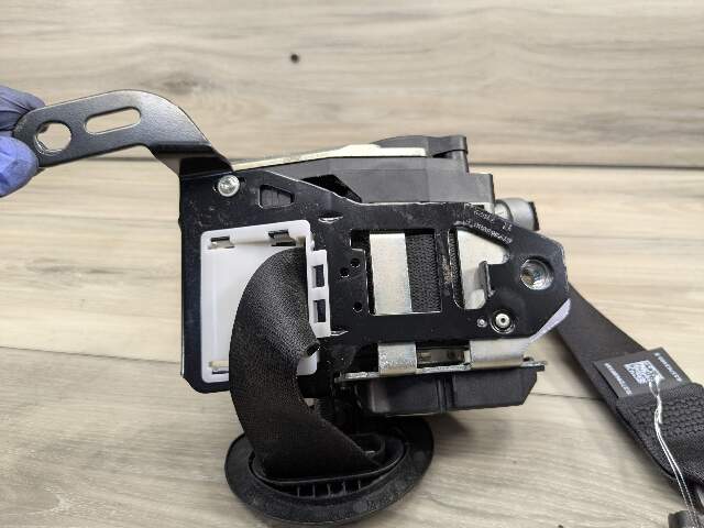 13-15 OEM BMW F01 F02 740 750 B7 Front Right Passenger Side Seatbelt Retractor