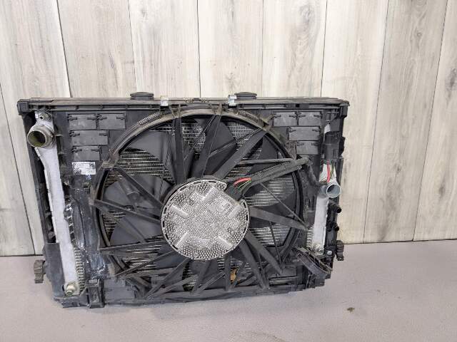 OEM BMW F01 F02 750 760 N63 N74 Engine Main Radiators Cooling ASSEMBLY w Fan 850