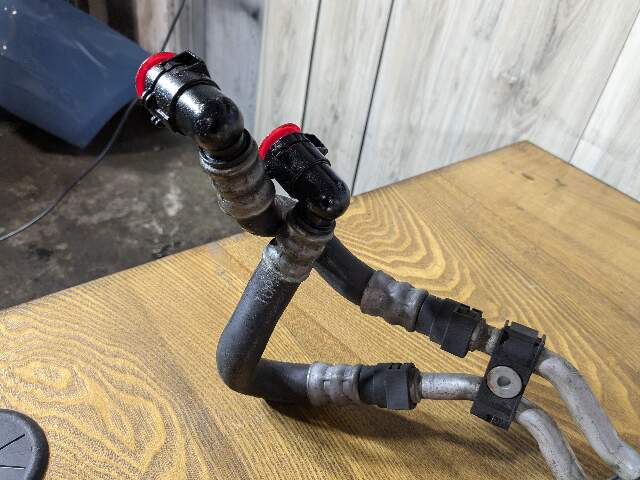 13-15 OEM BMW F01 F02 750 LCI N63 Transmission Oil Cooler Inlet Outlet Pipe Hose