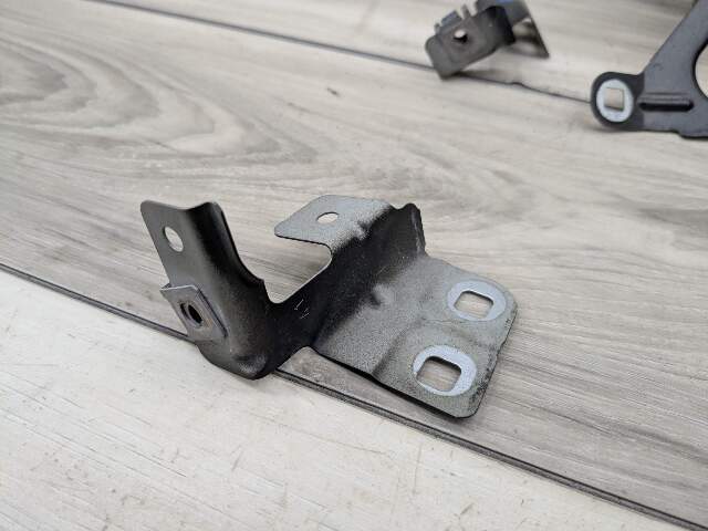 09-15 OEM BMW F01 F02 Front Left Driver Side Fender Bracket Wing Holder SET