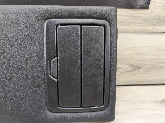 14-18 OEM BMW F15 F85 X5 X5M Rear Center 2nd Row Seat Arm Rest Cup Holder
