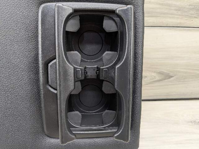 14-18 OEM BMW F15 F85 X5 X5M Rear Center 2nd Row Seat Arm Rest Cup Holder