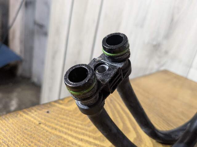 14-19 OEM BMW F15 F16 X5 X6 Transmission Oil Cooler Inlet Outlet Pipe Hose Line