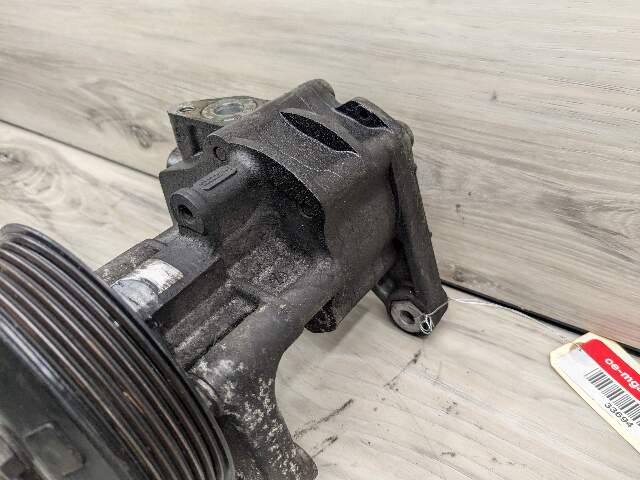 NOTE* 09-13 BMW E70 X5 Diesel Engine M57Y Power Steering Pump w/ Pulley