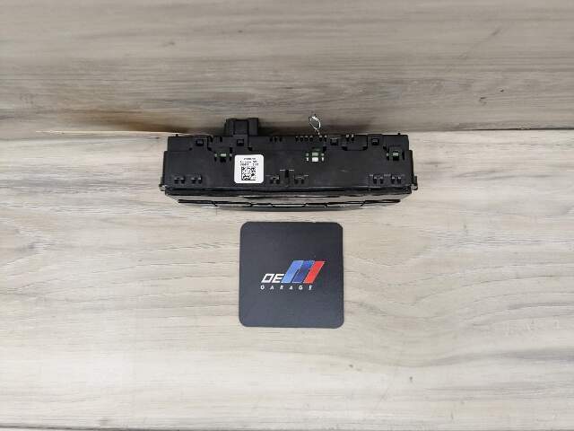 OEM BMW G20 G22 G23 G26 G80 G82 G83 Rear AC Air Climate Control Switch Module