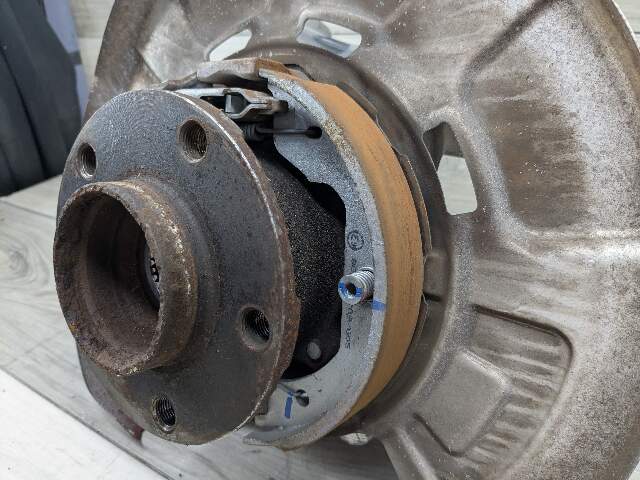 OEM BMW E70 F15 F16 F85 F86 X5 X6 Rear Left Driver Spindle Hub Carrier Knuckle
