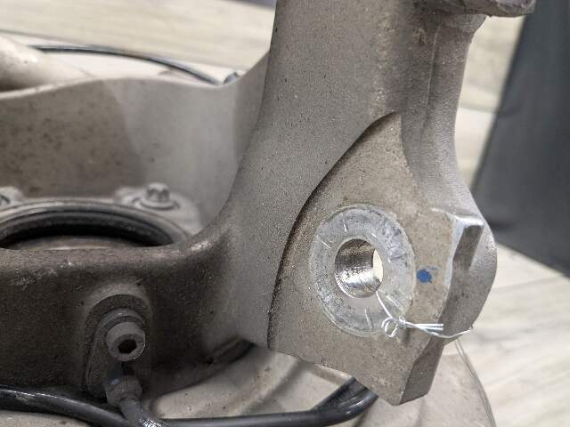 OEM BMW E70 F15 F16 F85 F86 X5 X6 Rear Left Driver Spindle Hub Carrier Knuckle