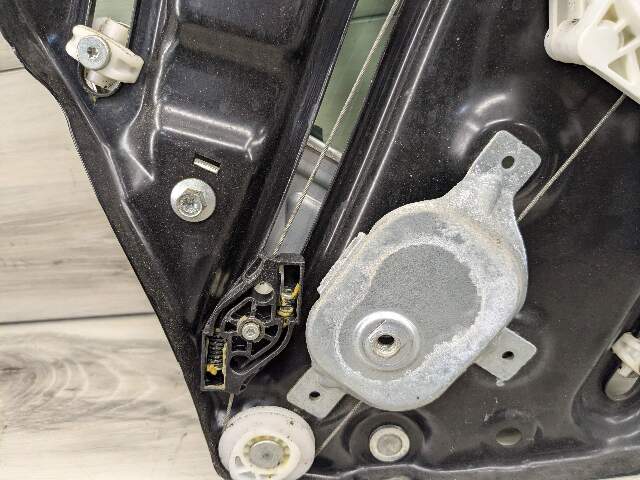 07-13 OEM BMW E93 335 M3 Rear Left Driver Side Window Motor Lift Regulator Glass