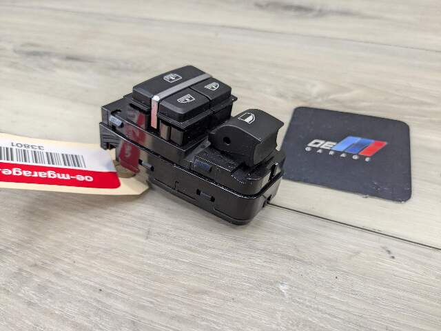10-18 BMW F01 F02 F06 F07 Rear Window Regulator Sun Shade Control Switch