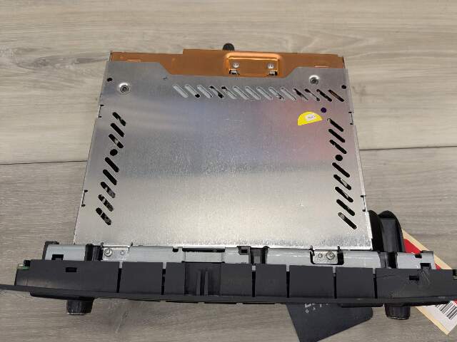 07-10 OEM BMW E82 E88 E90 E93 CD Radio Professional Tuner Receiver CD Player
