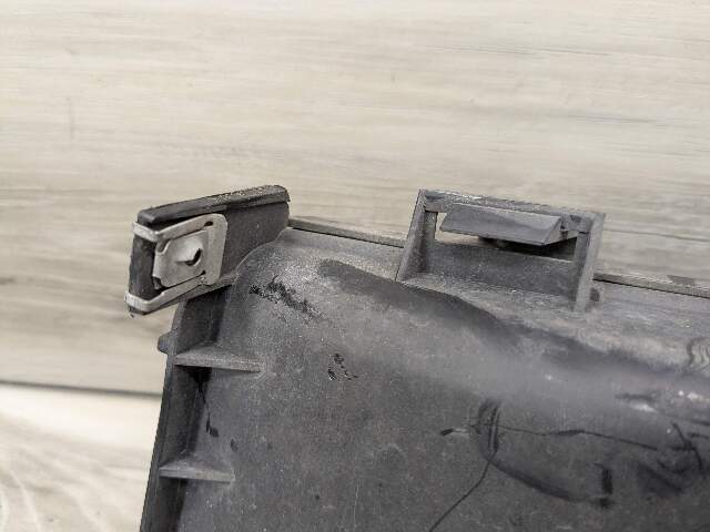 06-10 OEM BMW E92 E93 328 330 335 Front Left Driver Side Brake Air Vent Duct