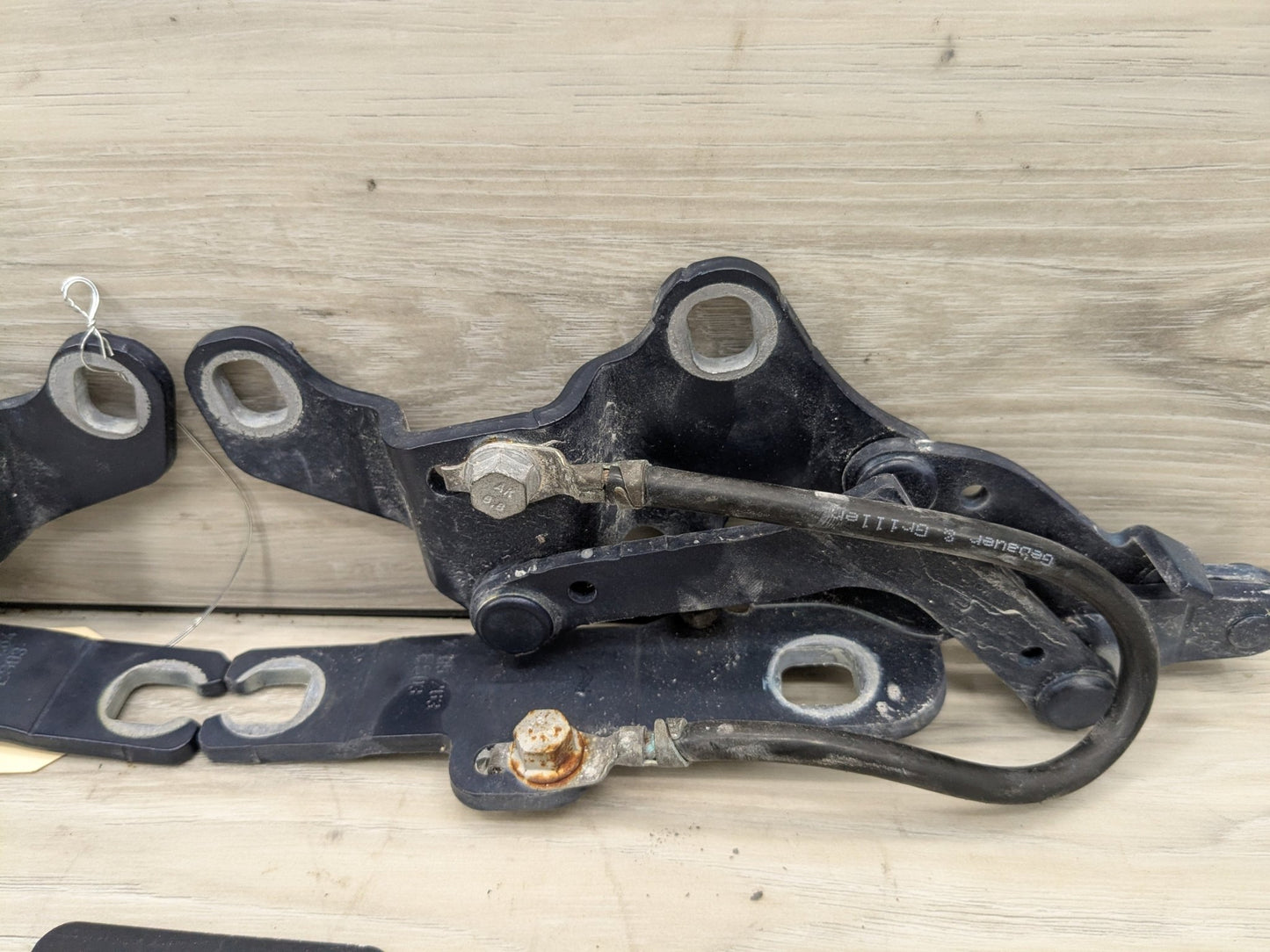 06-13 OEM BMW E90 E91 E92 E93 Hood Bonnet Left Right Side Hood Hinges SET